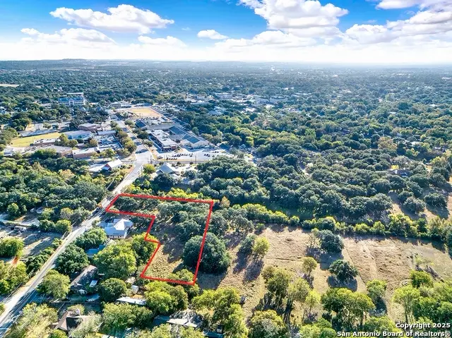 345 Johns, Boerne, TX 78006 - Image #2