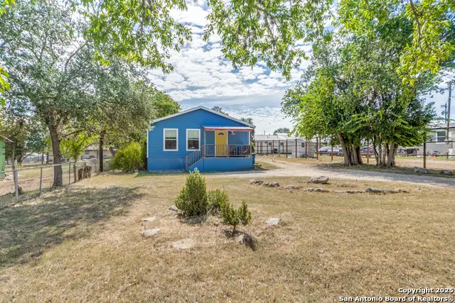 1505 Sycamore, Bandera, TX 78003 - Image #1