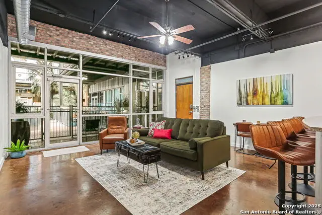 1339 S Flores #106B, San Antonio, TX 78204 - Image #2