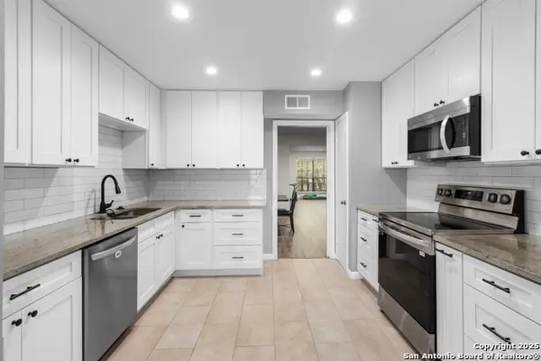 7500 Callaghan Rd #336, San Antonio, TX 78229