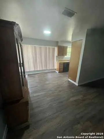 4811 Castle Stream Drive, San Antonio, TX 78218 - Image #3