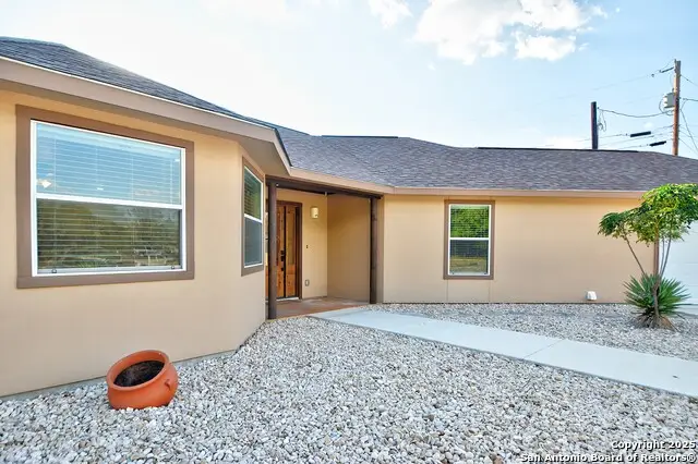 1846 White Tail, Bandera, TX 78003 - Image #3