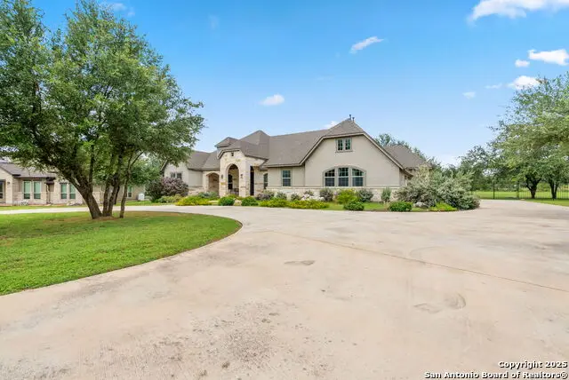 728 Deer Run Way, New Braunfels, TX 78132 - Image #3
