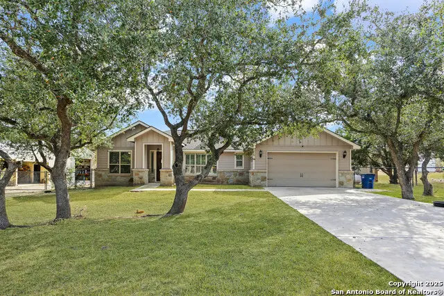 1572 Cougar, Canyon Lake, TX 78133 - Image #1