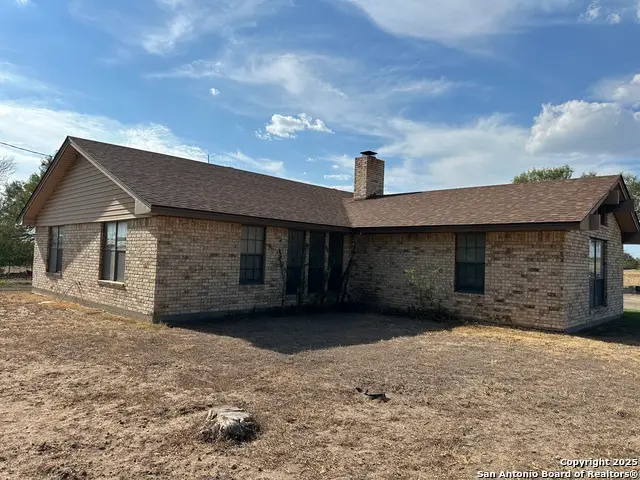 496 County Road 347, Karnes City, TX 78118 - Image #2