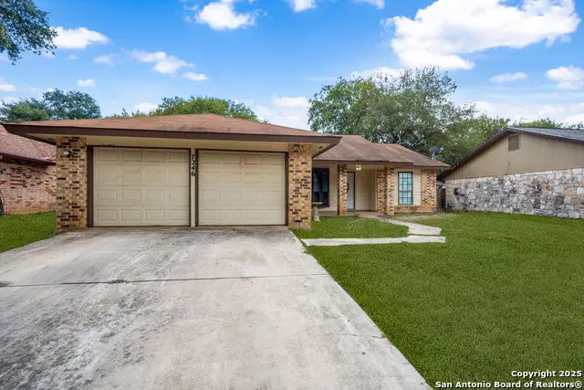7246 Enchanted Flame, San Antonio, TX 78250 - Image #2