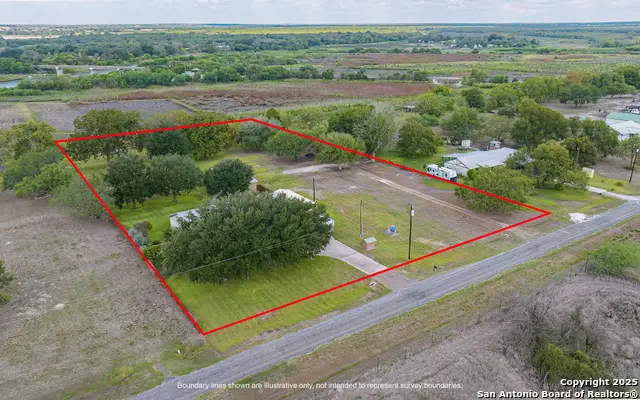 162 Peninsula Dr, Mathis, TX 78368 - Image #1