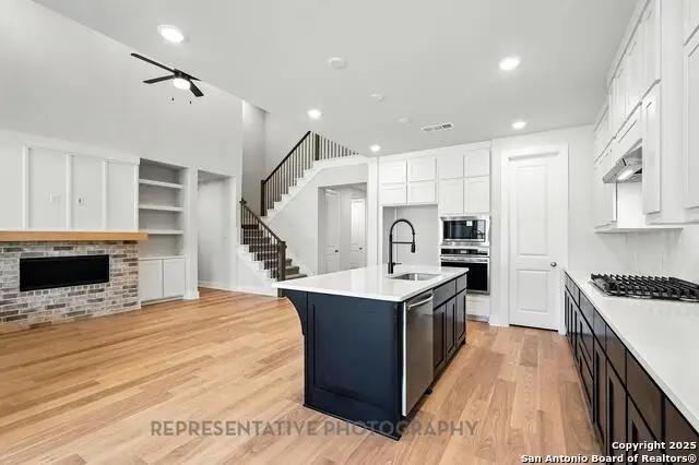 8038 Petal Rest, Schertz, TX 78154 - Image #3