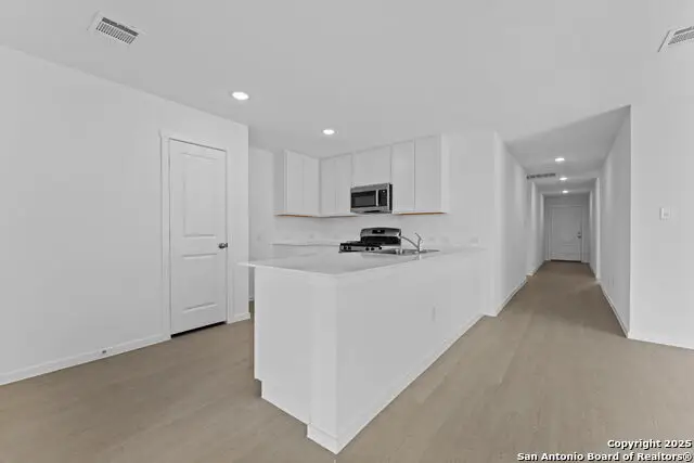 720 Horsetail Ln, New Braunfels, TX 78130 - Image #3