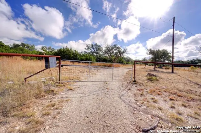 113 Southview, Kendalia, TX 78027 - Image #3