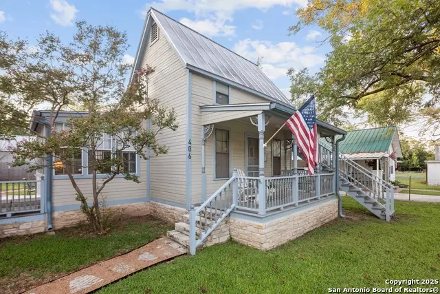 406 N Acorn, Fredericksburg, TX 78624 - Image #2