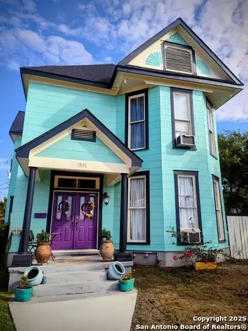 1901 Interstate 35, San Antonio, TX 78208