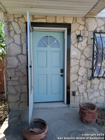 26 Vickers, San Antonio, TX 78211 - Image #2