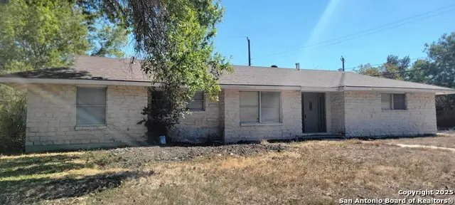 302 E Byrd, Universal City, TX 78148 - Image #2