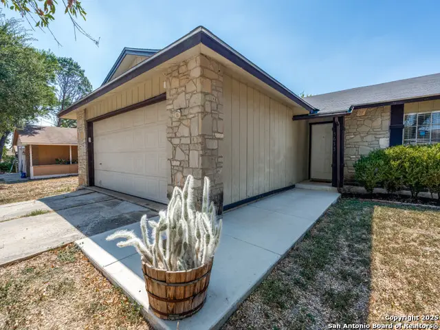5615 Wood Climb St, San Antonio, TX 78233 - Image #2