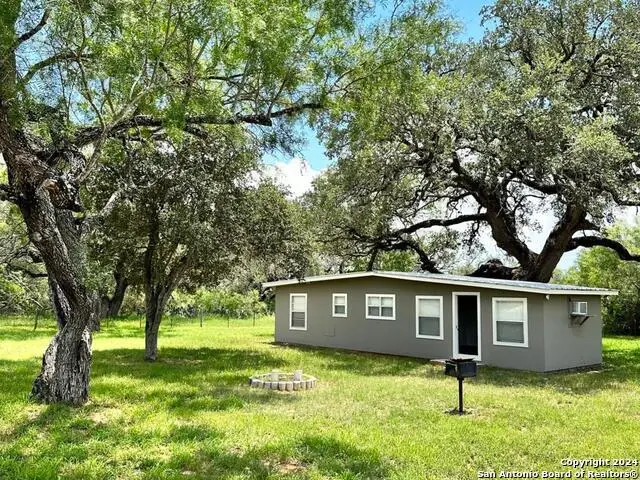 5515 Fm 462, Moore, TX 78057 - Image #3