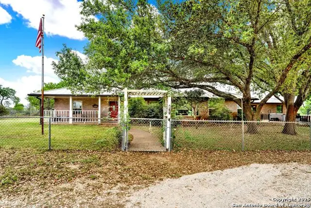 3190 Pittman, Saint Hedwig, TX 78152 - Image #1
