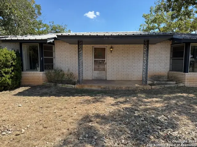 356 Dallas, Bandera, TX 78003 - Image #2