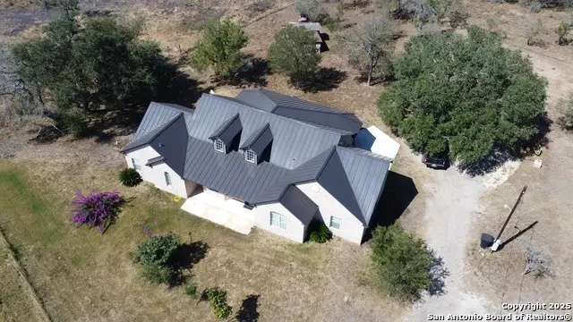 219 Private Road 568, Hondo, TX 78861 - Image #2