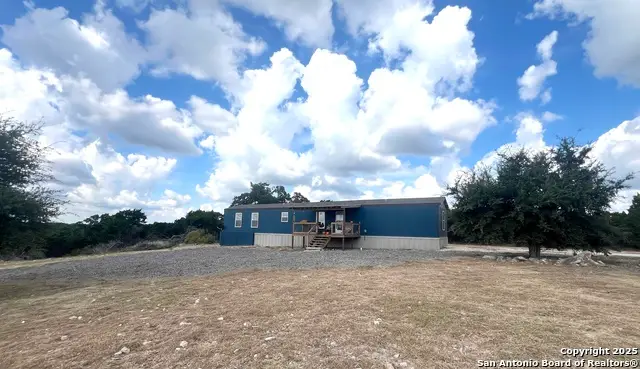 140 Teague Rd, Kerrville, TX 78028 - #1