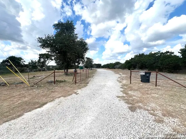 140 Teague Rd, Kerrville, TX 78028 - #2