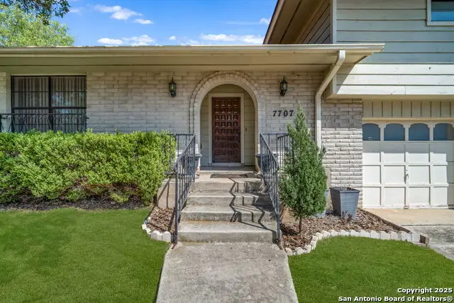 7707 Mary Carolyn St, San Antonio, TX 78240 - Image #3