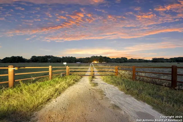 2605 Schuttig Road, Poteet, TX 78064 - Image #2