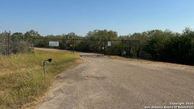 1588 PR 1688 Four X Rd, Moore, TX 78057 - Image #1
