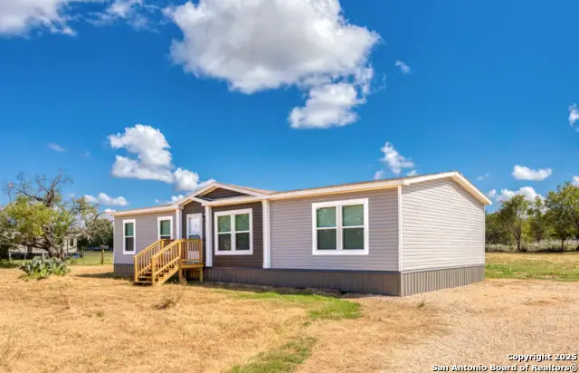 6093 Leal, Pleasanton, TX 78064 - Image #3