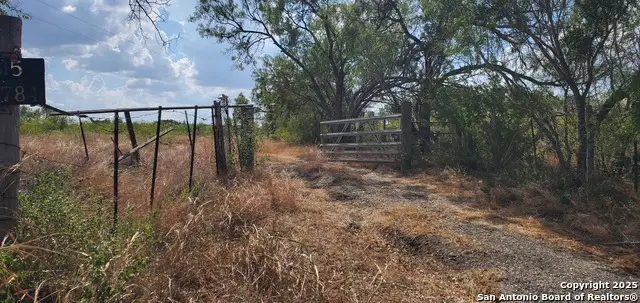 5815 Fm 1784, Pleasanton, TX 78064 - Image #2