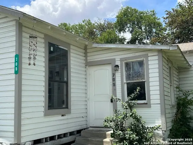 705 Paso Hondo, San Antonio, TX 78202 - Image #1