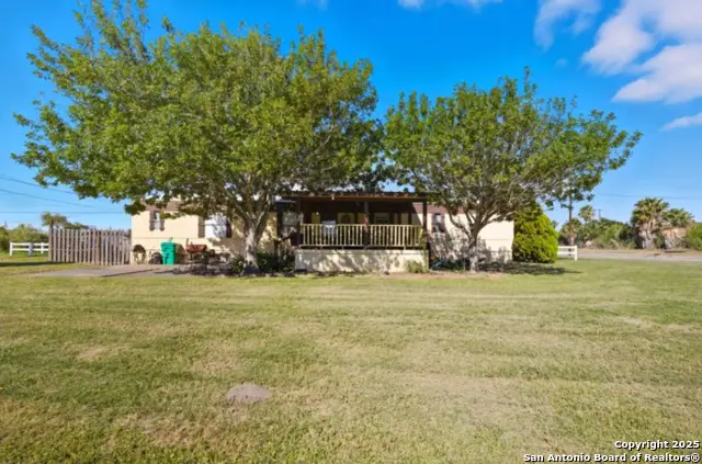 1114 S Euclid Street, Aransas Pass, TX 78336 - Image #2