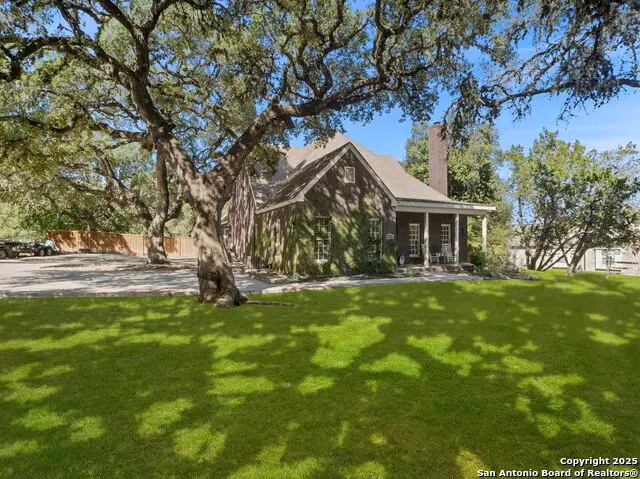 9833 Saxet, Boerne, TX 78006 - Image #2