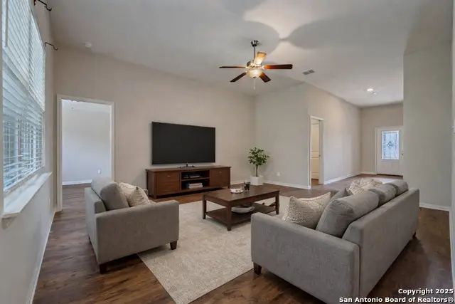 6332 Juniper, New Braunfels, TX 78132 - Image #3