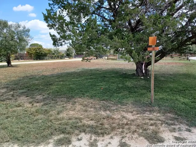 264 Siesta, Bandera, TX 78003 - Image #3