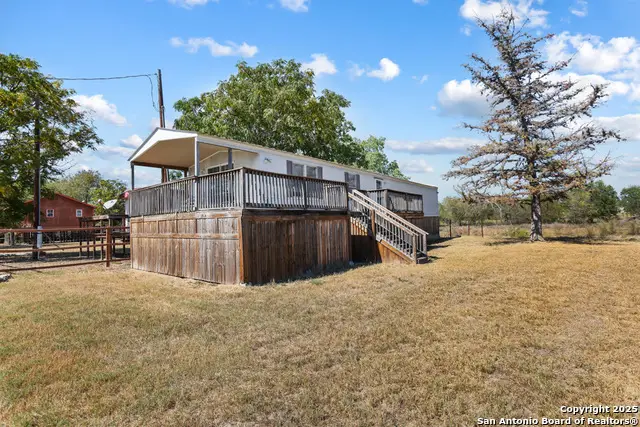 716 Lakeshore Drive South, Bandera, TX 78003 - Image #2