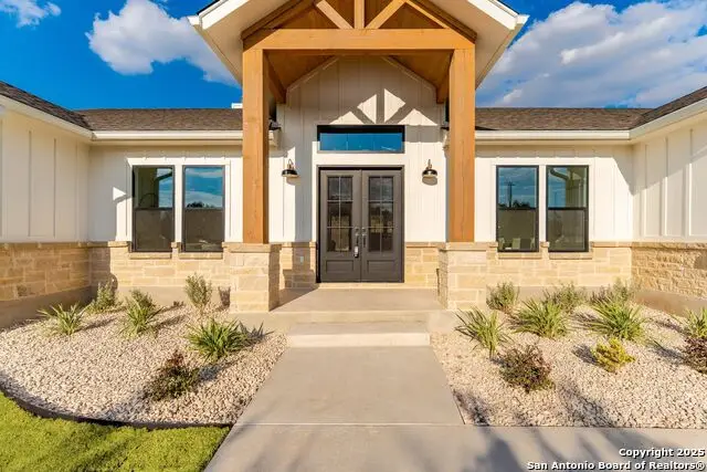 736 Mountain Creek Trail, Boerne, TX 78006 - Image #1