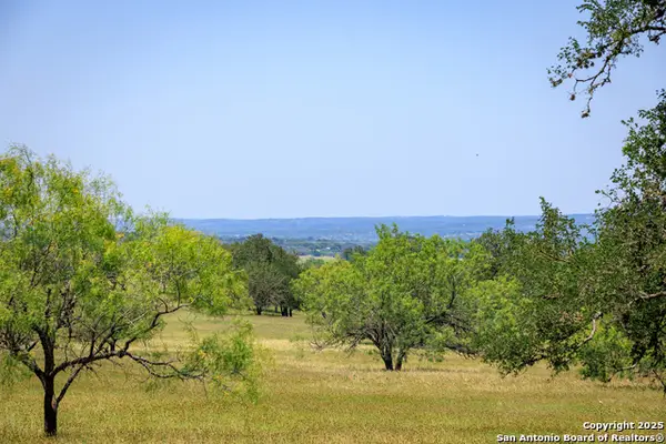 000 Comfort Fields, Comfort, TX 78013