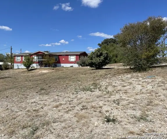 538 County Road 4510, Hondo, TX 78861 - Image #2