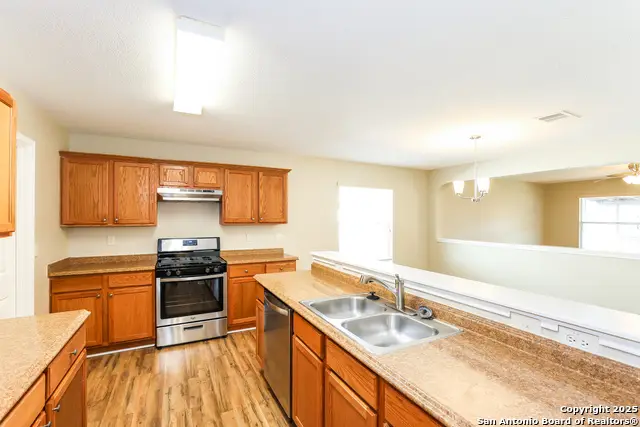 8534 Snakeweed, Converse, TX 78109 - Image #2