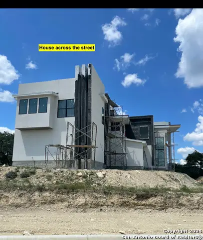 24311 Tres Arroyos, San Antonio, TX 78255 - Image #3