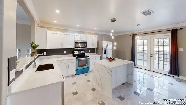 8903 Scarlet Crk, Universal City, TX 78148 - Image #1