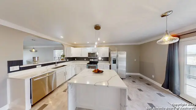 8903 Scarlet Crk, Universal City, TX 78148 - Image #3