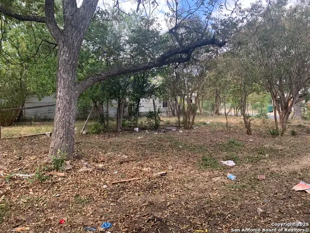 208 Mercedes, San Antonio, TX 78207 - Image #3