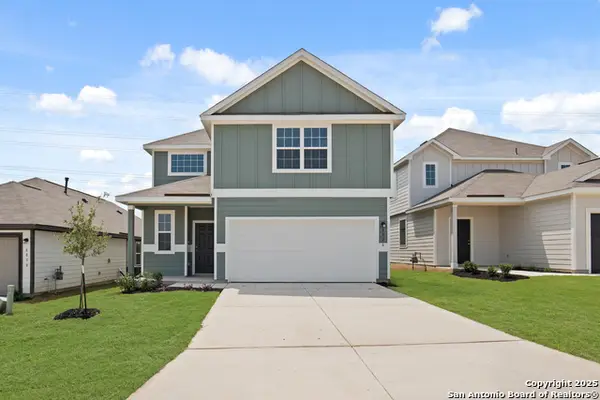 8826 Black Oak Drive, Elmendorf, TX 78112