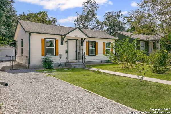 1634 W Ridgewood Ct, San Antonio, TX 78201