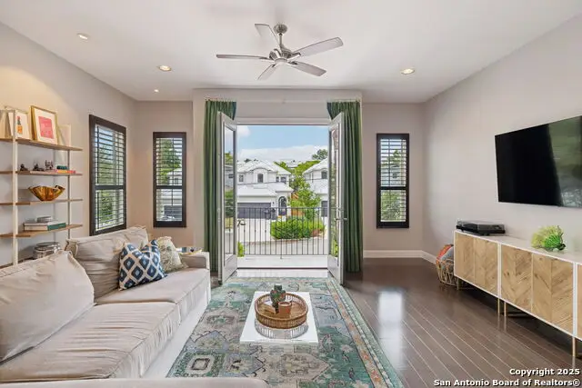 219 E Melrose Dr #B, Olmos Park, TX 78212 - Image #1