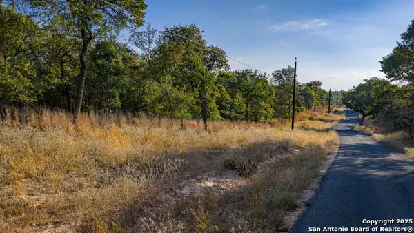 LOT 17 & 18 Sandstone Lane, Seguin, TX 78155