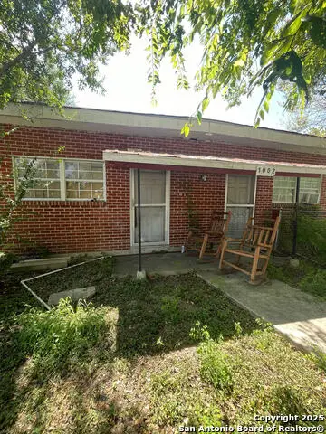 1002 W Lynwood Ave, San Antonio, TX 78201 - Image #1