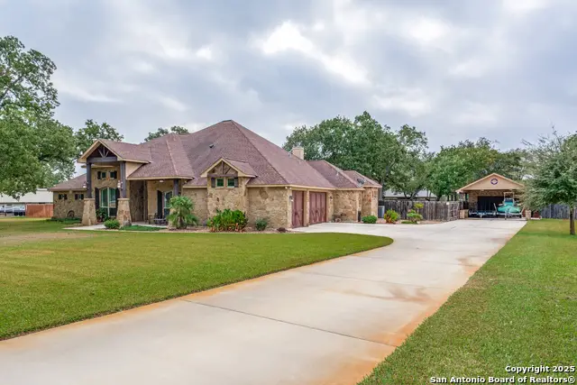 109 Bobcat Bend, La Vernia, TX 78121 - Image #1